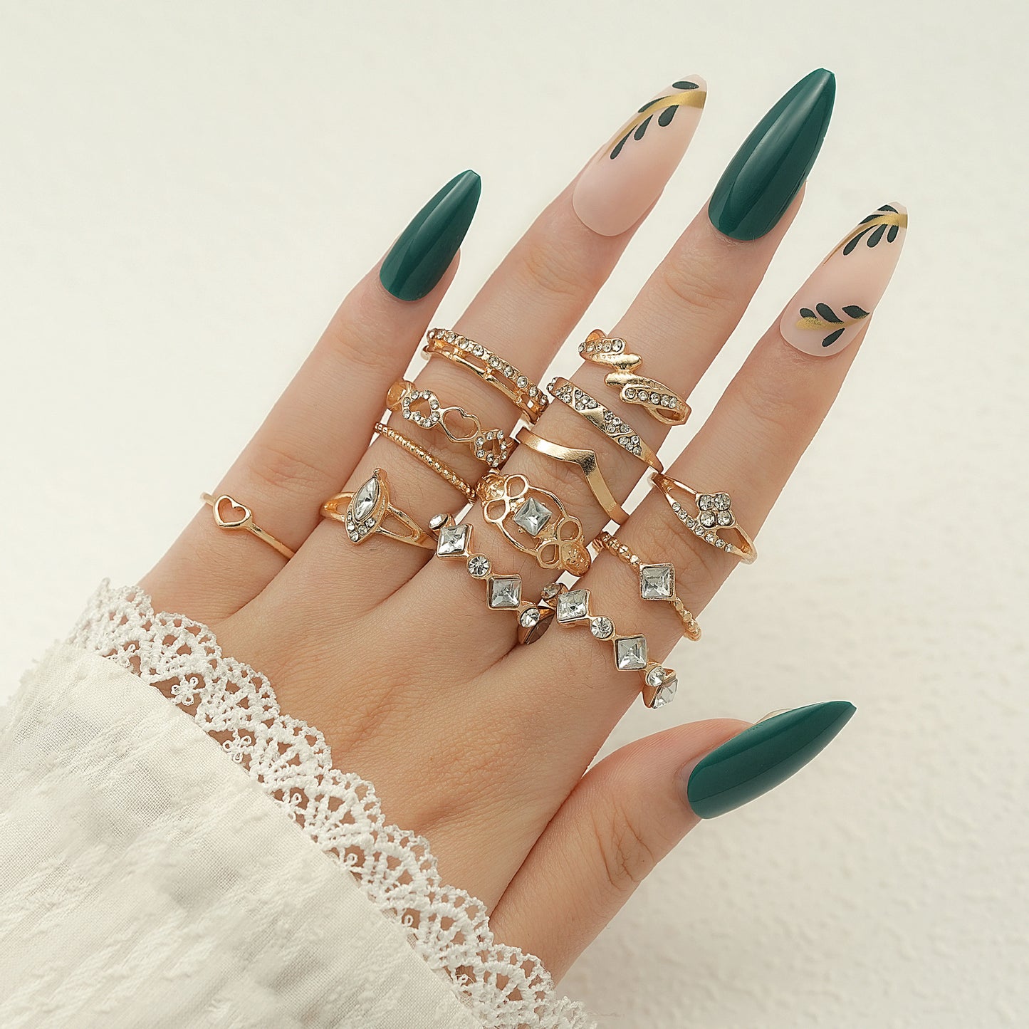 Fashionable Gold Heart-shaped Dotted Hollow-out 13-Piece Set