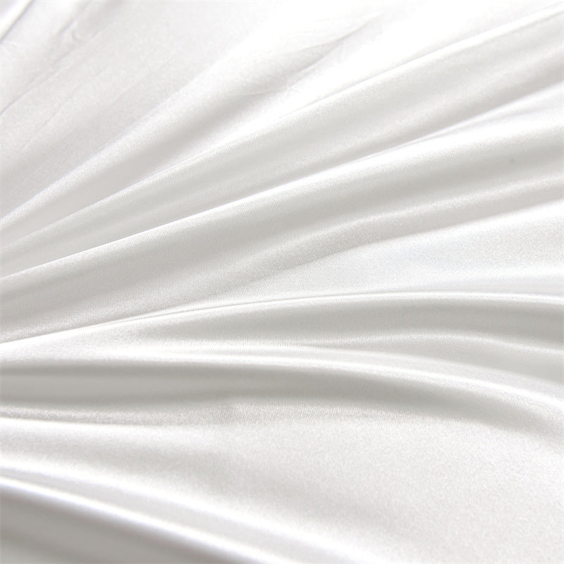 4-Piece Luxurious Satin Bedding Set - Silky Smooth, Breathable Comfort for All Seasons - Ideal for Home and Hotel - Includes Flat Sheet, Elasticized Fitted Sheet, and 2 Pillowcases