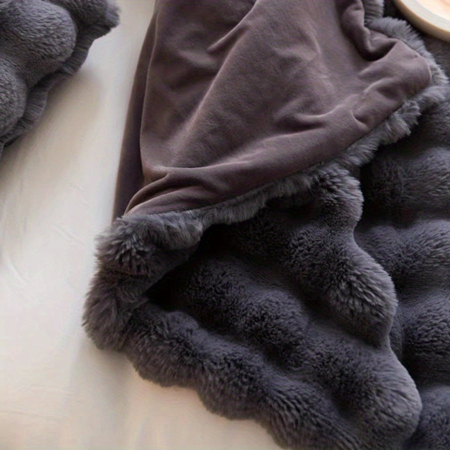 1pc Soft and Cozy Plush Blanket for Travel, Sofa, Bed, and Home Decor - Perfect Gift for Family and Friends