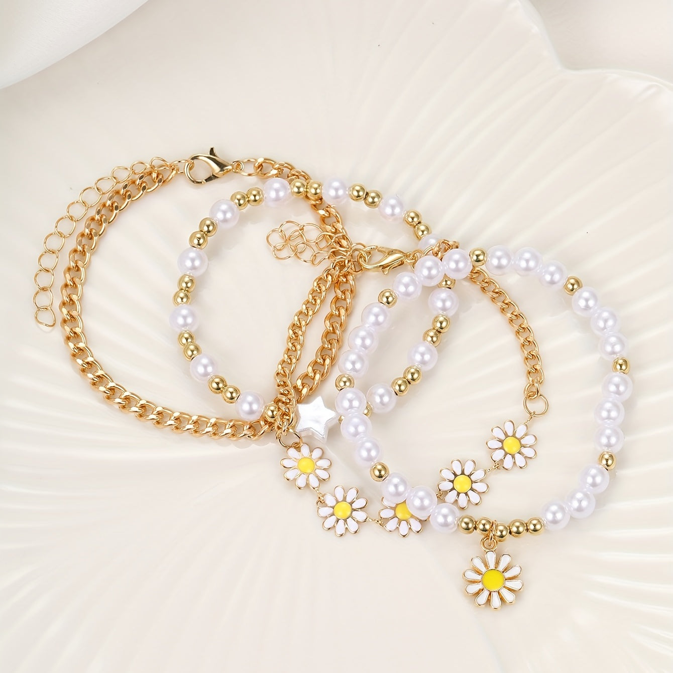 4pcs/Set Delicate Daisy Flower Charm & Faux Pearl Chain Bracelet Alloy Hand Jewelry Gift