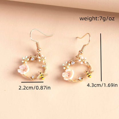 [Silvery Earrings] Silvery Korean Fashion Bee Wreath Earrings | Fairy Shell Flower Earrings